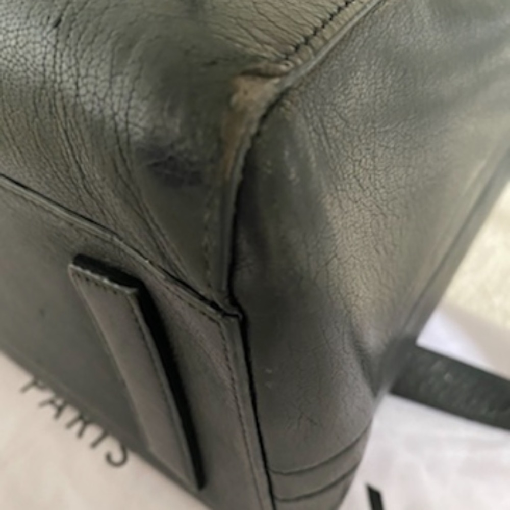 Givenchy Antigona Medium Bag